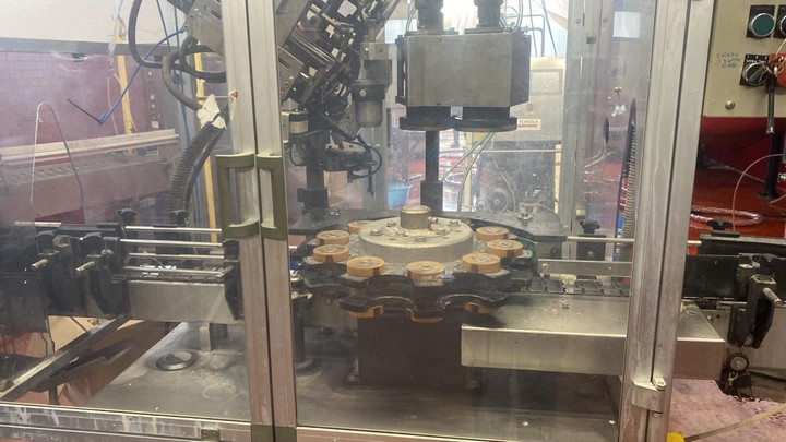 Used Capsuler Robino&Galandrino 3.000 bph 3