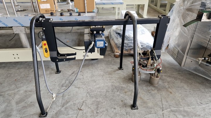 Capsulatrice Robino&Galandrino Superbloc M 4T Usata 3