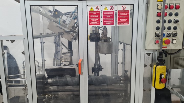 Capsulatrice Robino&Galandrino Vulcan 30000 Usata 2