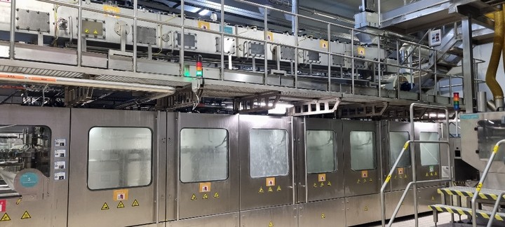 Linea di imbottigliamento Asettica 40.000 bph Usata 12