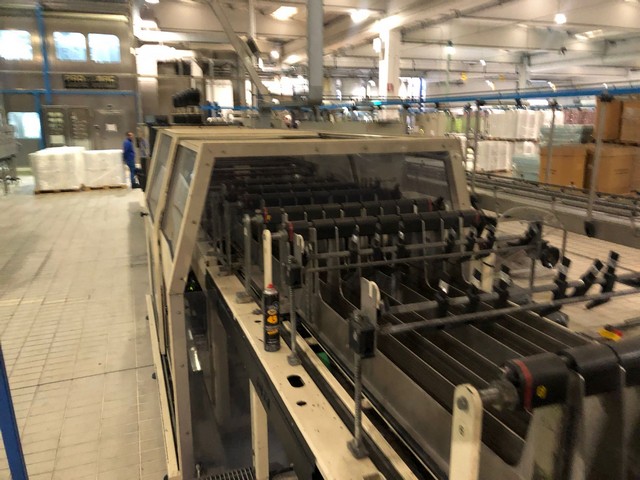 Linea di imbottigliamento Asettica PET 18.000 bph Usata 2