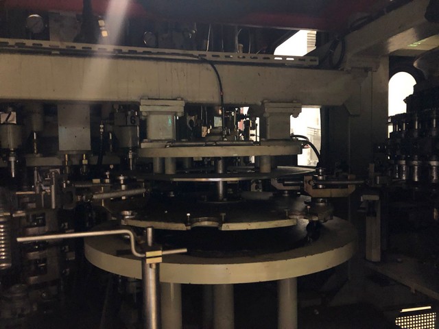 Linea di imbottigliamento Asettica PET 18.000 bph Usata 6