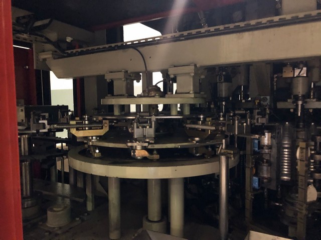 Linea di imbottigliamento Asettica PET 18.000 bph Usata 7