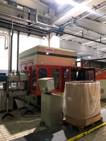 Linea di imbottigliamento Asettica PET 18.000 bph Usata 8