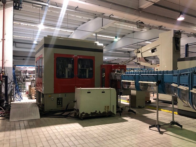 Linea di imbottigliamento Asettica PET 18.000 bph Usata 10