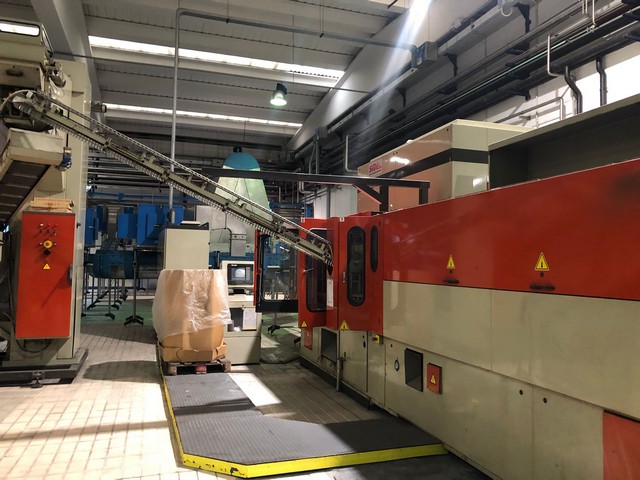 Linea di imbottigliamento Asettica PET 18.000 bph Usata 11