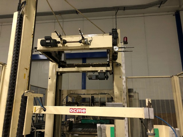 Linea di imbottigliamento Asettica PET 18.000 bph Usata 18