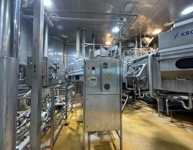 Used Complete Aseptic Bottling Line PET 36.000 bph 16