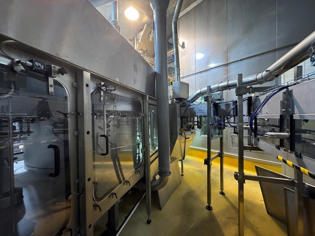 Used Complete Aseptic Bottling Line PET 36.000 bph 3