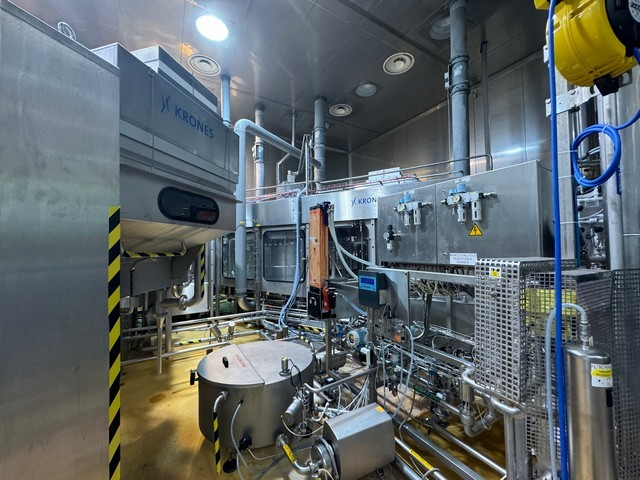 Used Complete Aseptic Bottling Line PET 36.000 bph 8