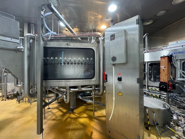 Used Complete Aseptic Bottling Line PET 36.000 bph 9