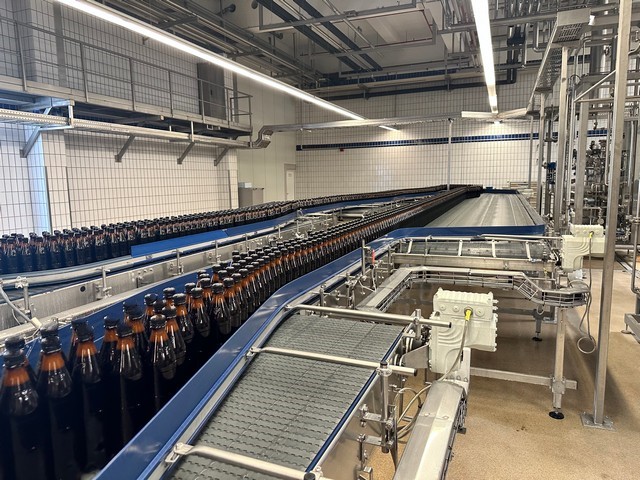 Linea di imbottigliamento Asettica 25.000 bph usata