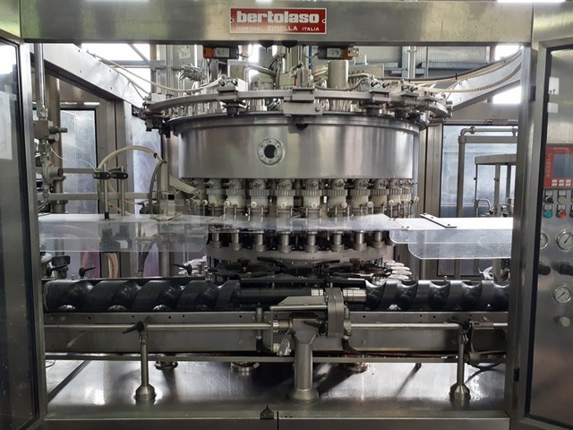 Used Complete Bottling Line Bertolaso still wine 15