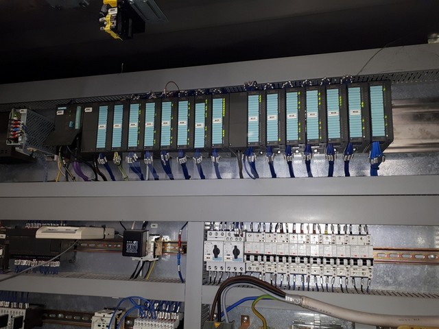 Used Complete Bottling Line Bertolaso still wine 18