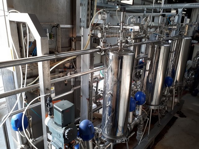 Used Complete Bottling Line Bertolaso still wine 20