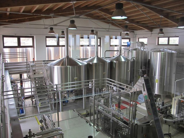 Linea di imbottigliamento per Birra Borelli Usata 9