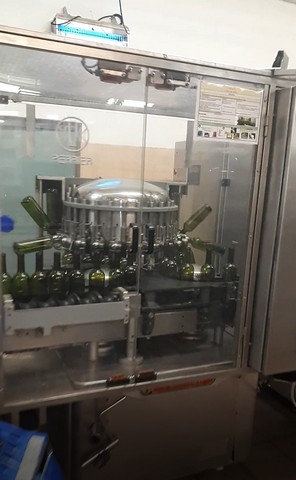 Used Complete Bottling Line Irundin still wine 7