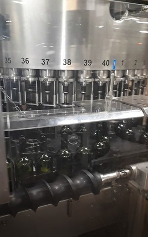 Used Complete Bottling Line Irundin still wine 9