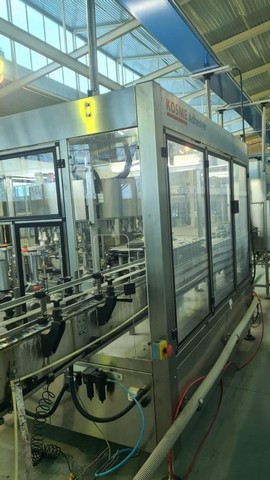 Linea di imbottigliamento Kosme 9.000 bph Usata 15