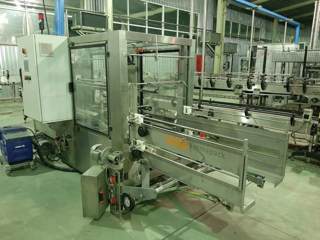 Linea di imbottigliamento Kosme 9.000 bph Usata 21