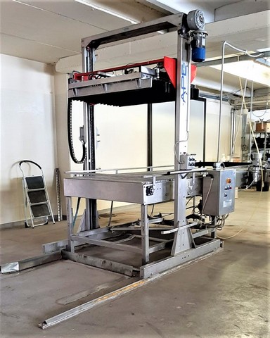 Linea di imbottigliamento MBF 5.000 bph Usata 2