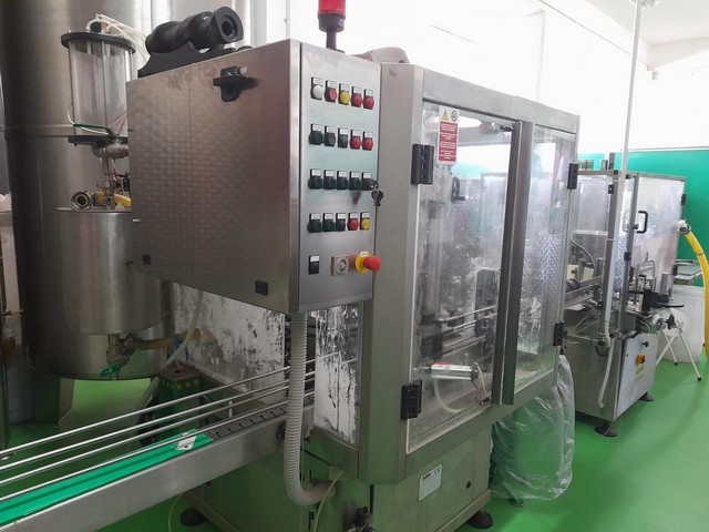 Linea di imbottigliamento per Olio 1.500 bph Usata