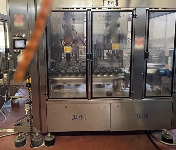 Linea di imbottigliamento PET 12.000 bph Usata 10