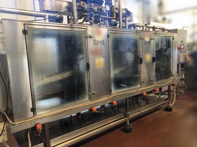 Linea di imbottigliamento PET 12.000 bph Usata 15