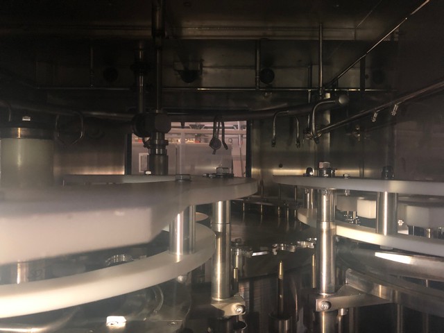 Linea di imbottigliamento PET 12.000 bph Usata 2