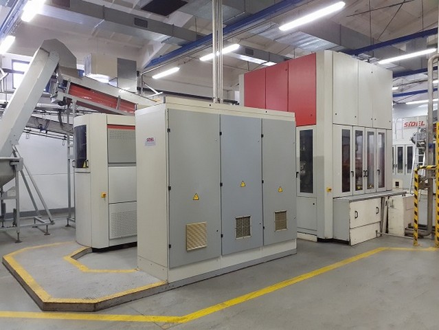 Linea di imbottigliamento PET 12.000 bph Usata 10