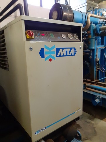 Linea di imbottigliamento PET 12.000 bph Usata 11