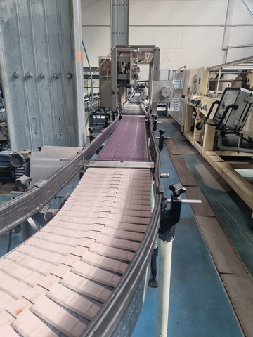 Linea di imbottigliamento PET 2LT Usata 16