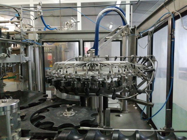 Used Complete Bottling Line PET 4.000 bph 4