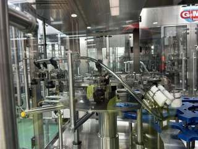 Linea di imbottigliamento Sidel 4.200 bph Usata 4