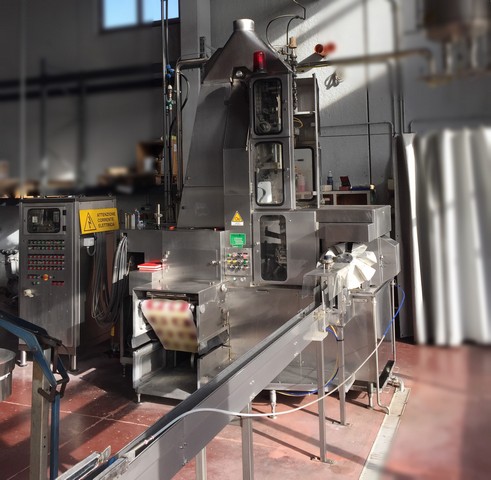 Linea di imbottigliamento Brick 1.0 LT IPI Usata 24