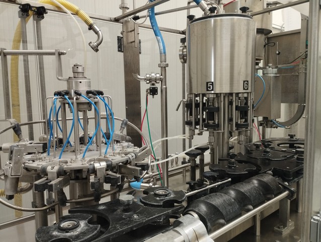 Linea di imbottigliamento per Birra CEM Usata 2