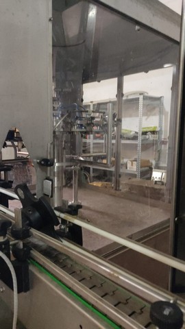 Linea di imbottigliamento Vino Fermo 2.000 bph Usata 4