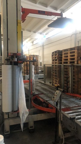 Used Complete Isobaric Bottling Line Pet & Glass bottles 19