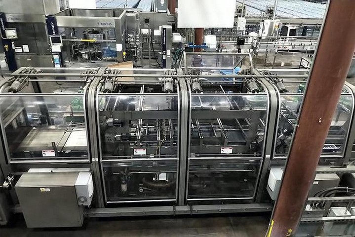 Linea di imbottigliamento PET 46.000 bph Usata 12