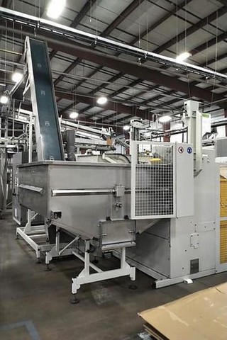 Linea di imbottigliamento PET 46.000 bph Usata 23