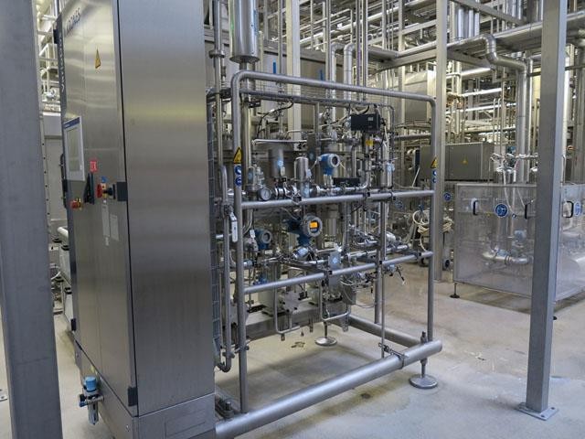 Linea di imbottigliamento Krones PET 24.000 bph Usata 22
