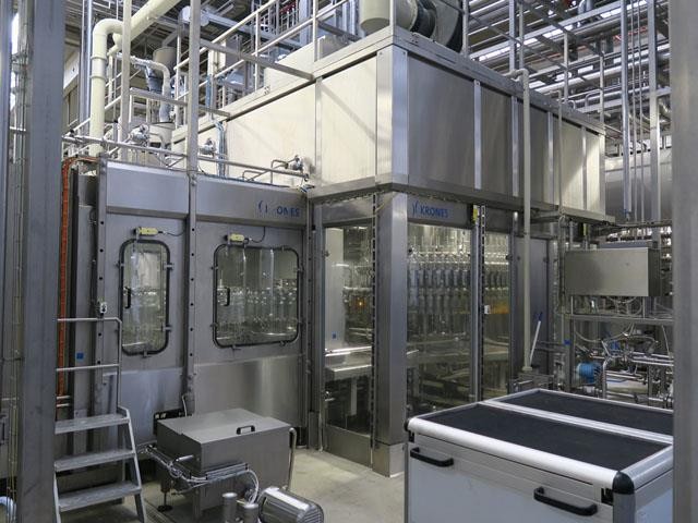 Linea di imbottigliamento Krones PET 24.000 bph Usata 18