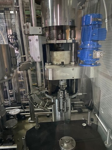 Linea di imbottigliamento per Olio 2.500 bph Usata 10