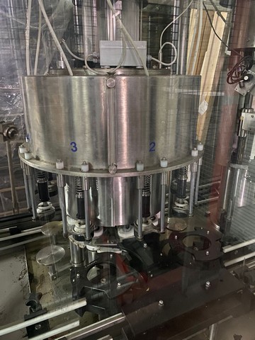 Linea di imbottigliamento per Olio 2.500 bph Usata 12