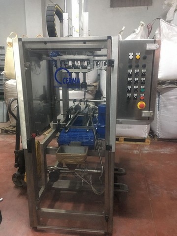 Linea di imbottigliamento per Olio 2.500 bph Usata 2
