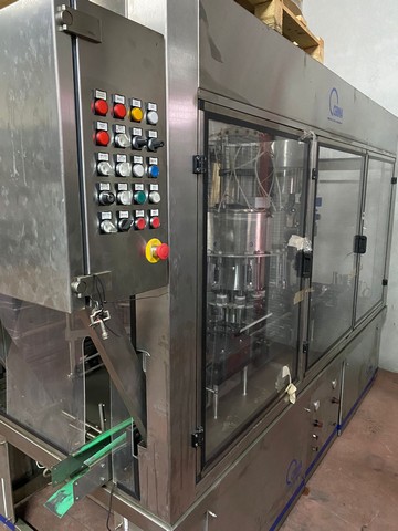 Linea di imbottigliamento per Olio 2.500 bph Usata 9