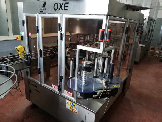 Linea di imbottigliamento Costec 1.000 bph Usata 9