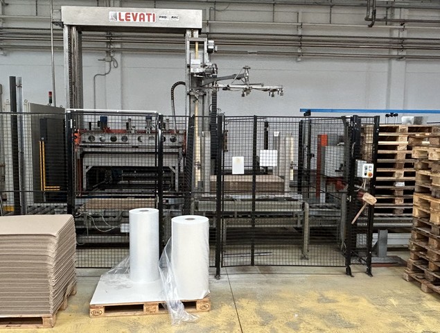 Linea di imbottigliamento Sipa PET 12.000 bph Usata 10
