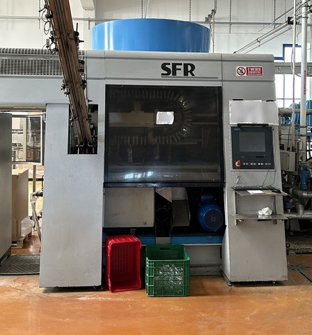 Linea di imbottigliamento Sipa PET 12.000 bph Usata 17