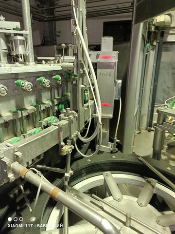 Linea di imbottigliamento PET Krones 12.000 bph Usata 19